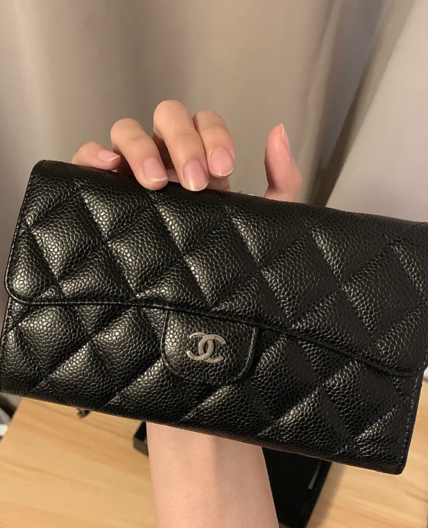 Chanel chain crossbody Black bag Size 18*10.5*3.5cm photo review